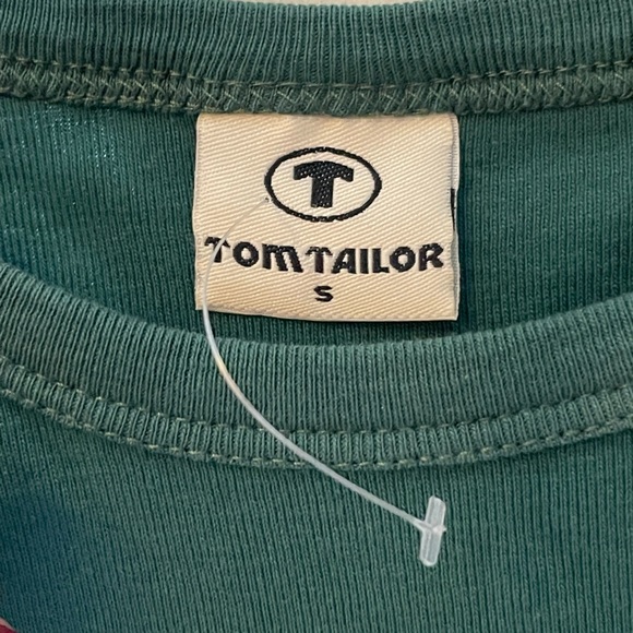 T shirt - Picture 3 of 3